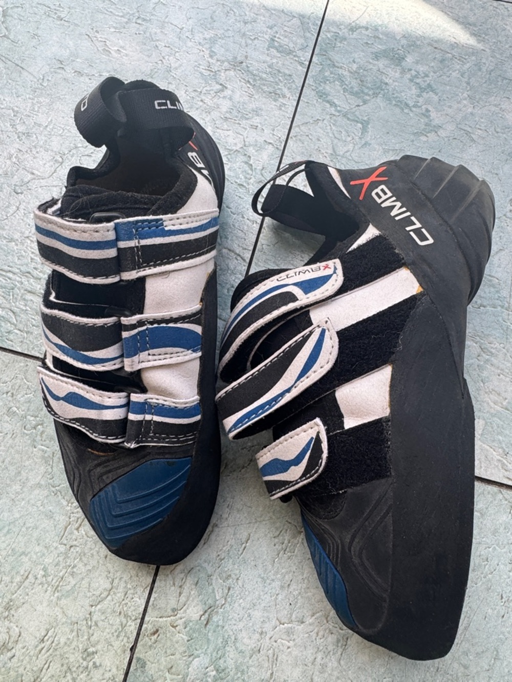 Climax Blue and Black Velcro Climbing Shoes size 6.